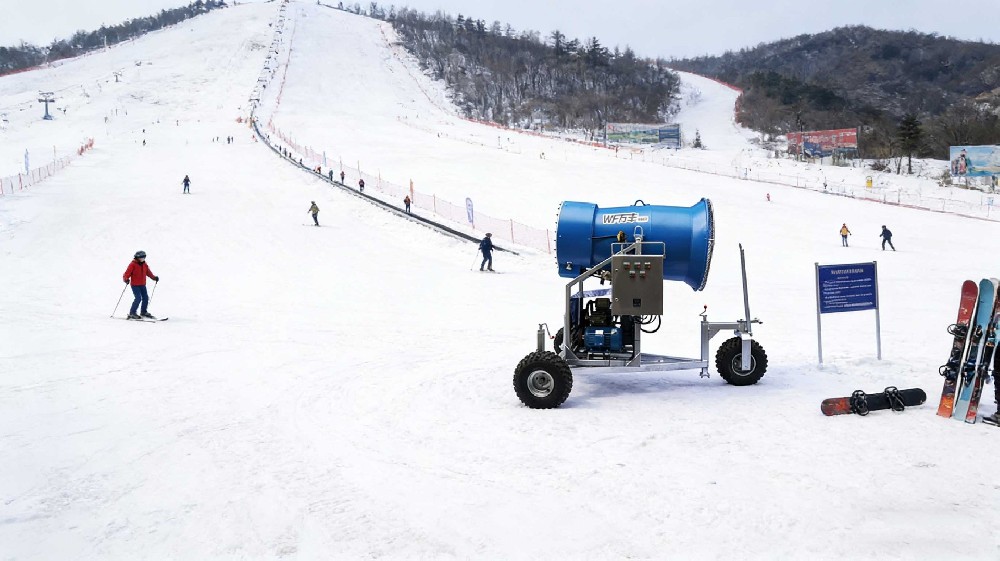 生成滑雪场图片-(1).jpg